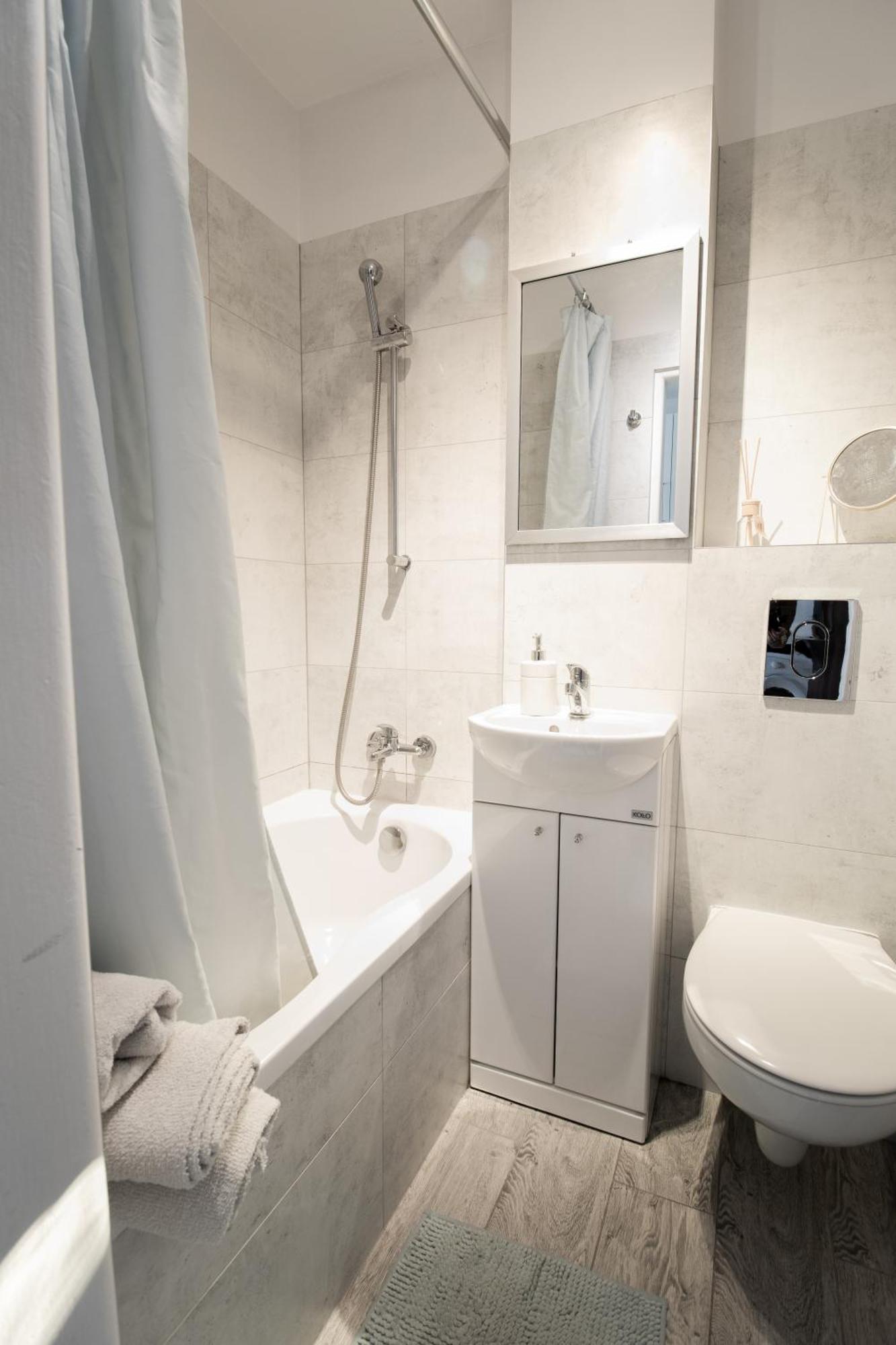 Piotrapartments - Bruna Green City Apartment Warsaw Luaran gambar